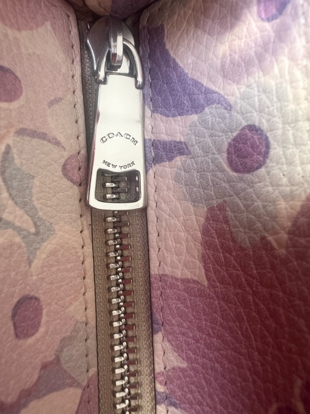 Coach Maggie Small Tote Floral Print Pebbled Leather Purple Ivory Crossbody EUC - Picture 5 of 16